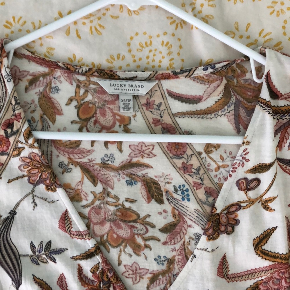 Lucky Brand Patterned Wrap-style Top - Picture 3 of 5